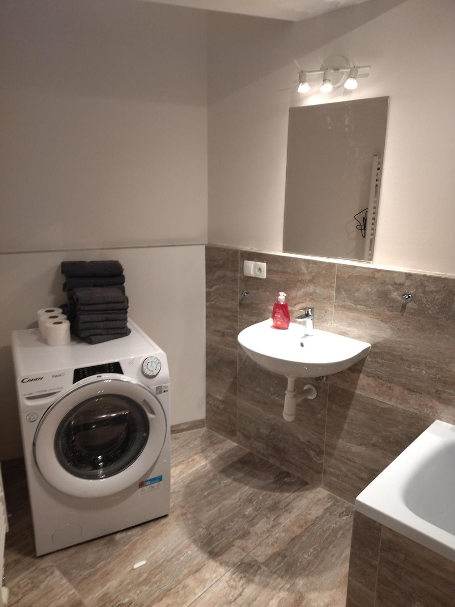Brand New Studio Apartment #24 In Elite Residence With Free Secure Parking In The Center Prague Exterior photo
