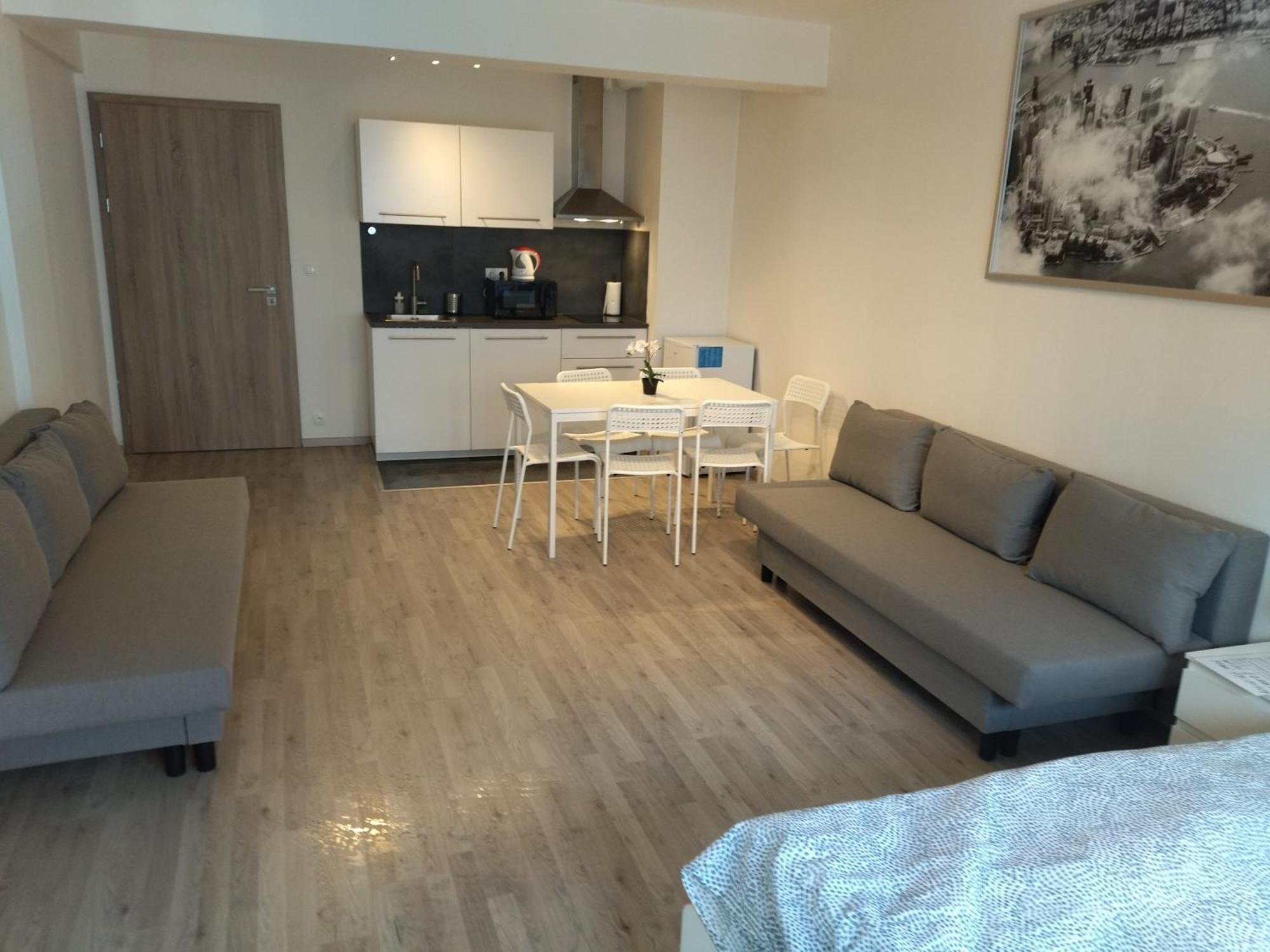 Brand New Studio Apartment #24 In Elite Residence With Free Secure Parking In The Center Prague Exterior photo